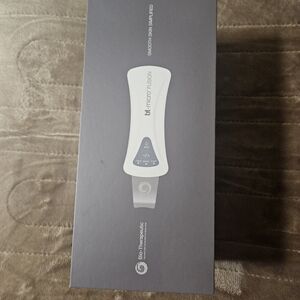 Bio therapeutic skin scrubber